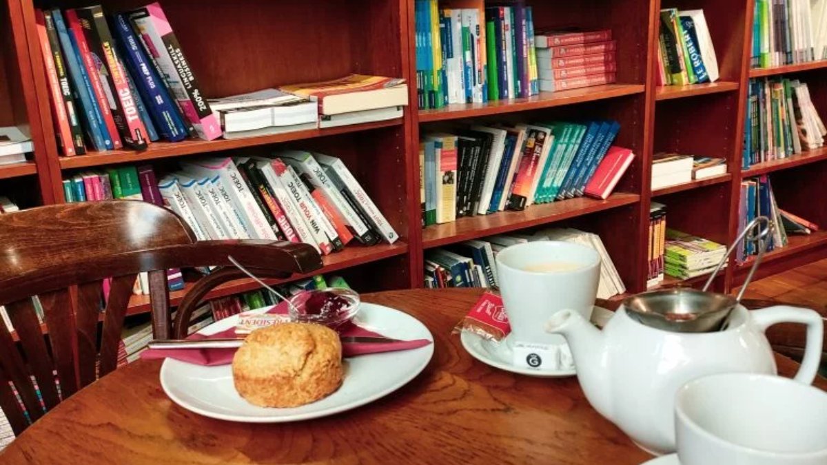 Café révisions du dimanche, étudiants