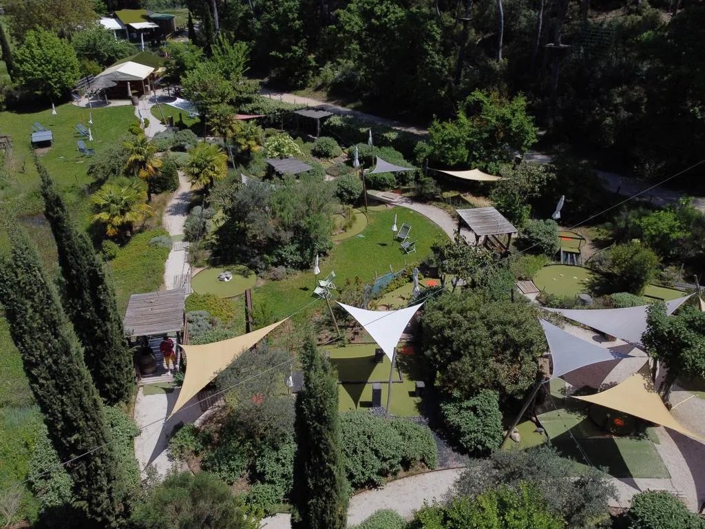 Minigardengolf, Bouc-Bel-Air