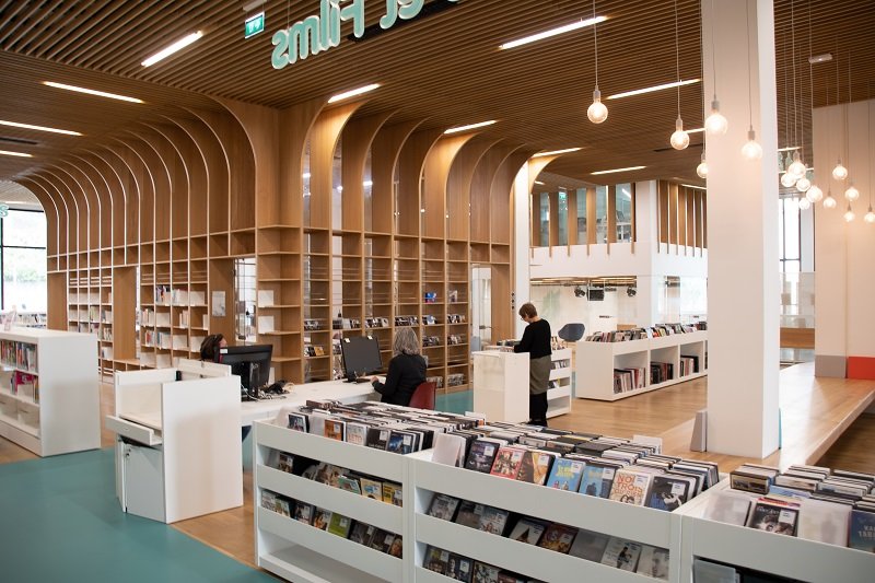 Médiathèque Salim-Hatubou, Marseille 15e